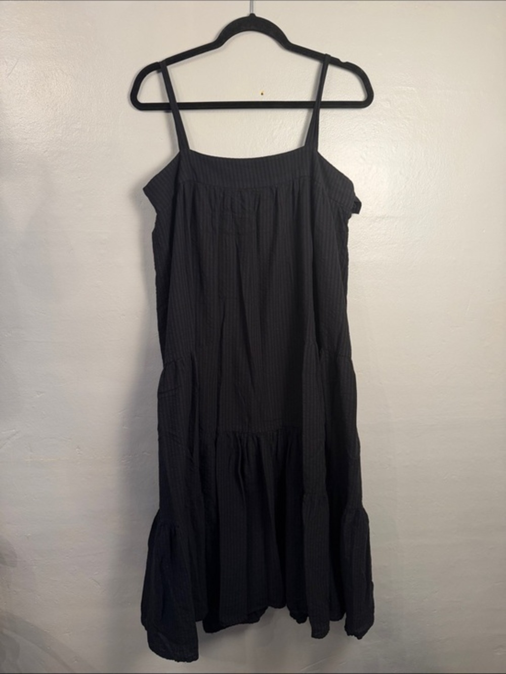 Jenni Kayne Black Sleeveless Tiered Midi Dress Size Medium